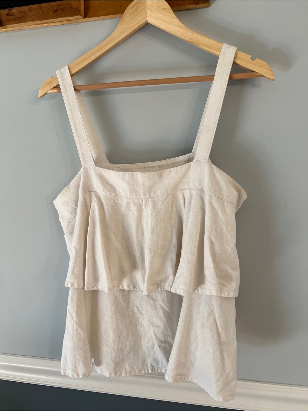 White Linen Blend Ruffle Tank Top Size L - Picture 3 of 8